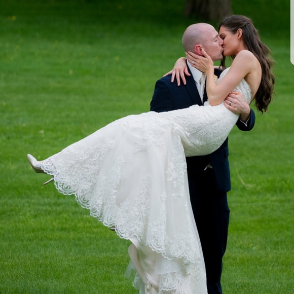 Meet your Posher, Tiffany - Picture 4 of 6